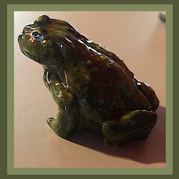 Vintage Collector Hand Painted Glazed Ceramic Toad - Picture 5 of 6